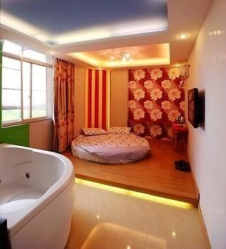 Shanghai Xinyuan Theme Hotel Extérieur photo